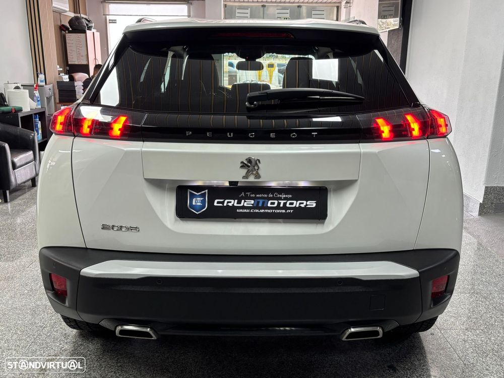 Peugeot 2008 1.2 PureTech Allure EAT8 - 7