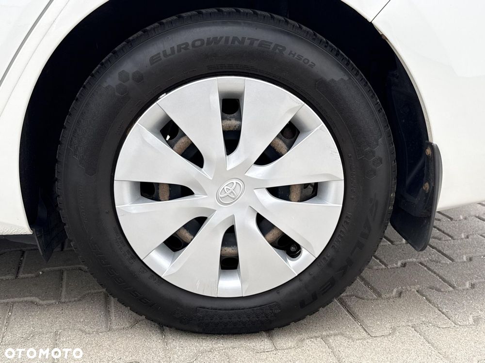 Toyota Auris 1.33 VVT-i Active - 26