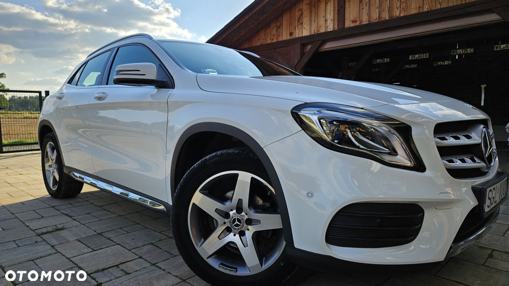 Mercedes-Benz GLA 200 7G-DCT AMG Line - 4