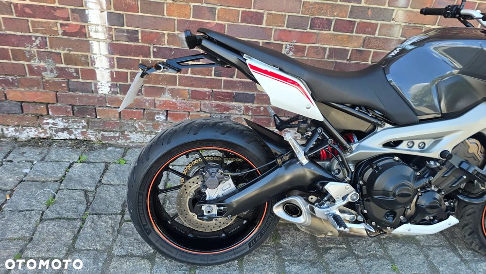 Yamaha MT - 30
