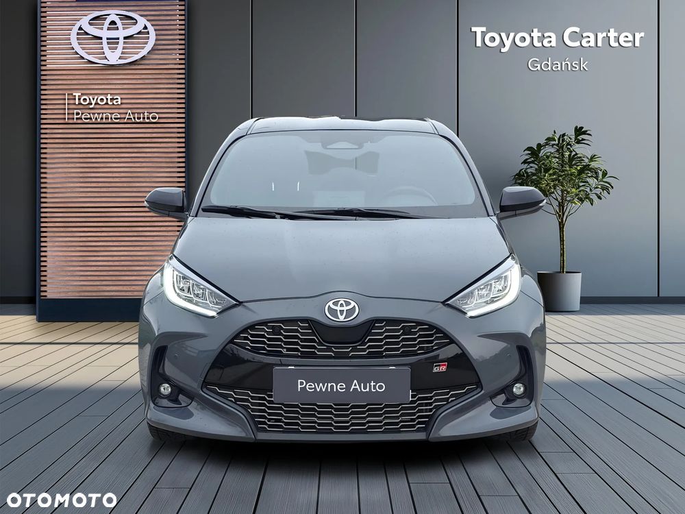 Toyota Yaris Hybrid 1.5 GR Sport - 9