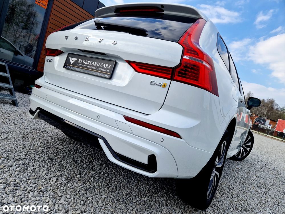 Volvo XC 60 B4 D Plus Dark - 30