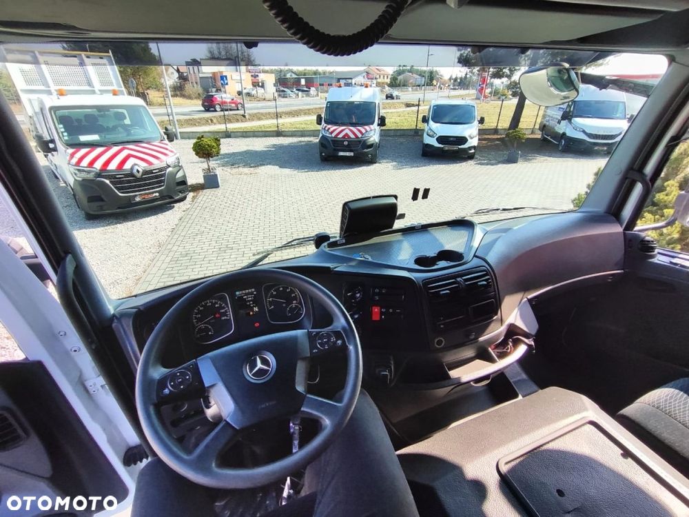 Mercedes-Benz ATEGO - 13