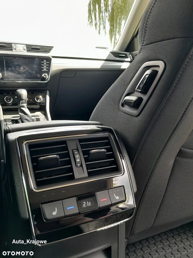 Skoda Superb 2.0 TDI SCR Style DSG - 37