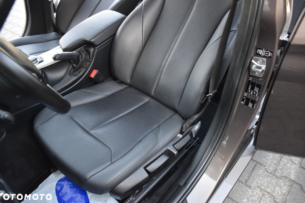BMW Seria 3 ver-318d-luxury-line - 14