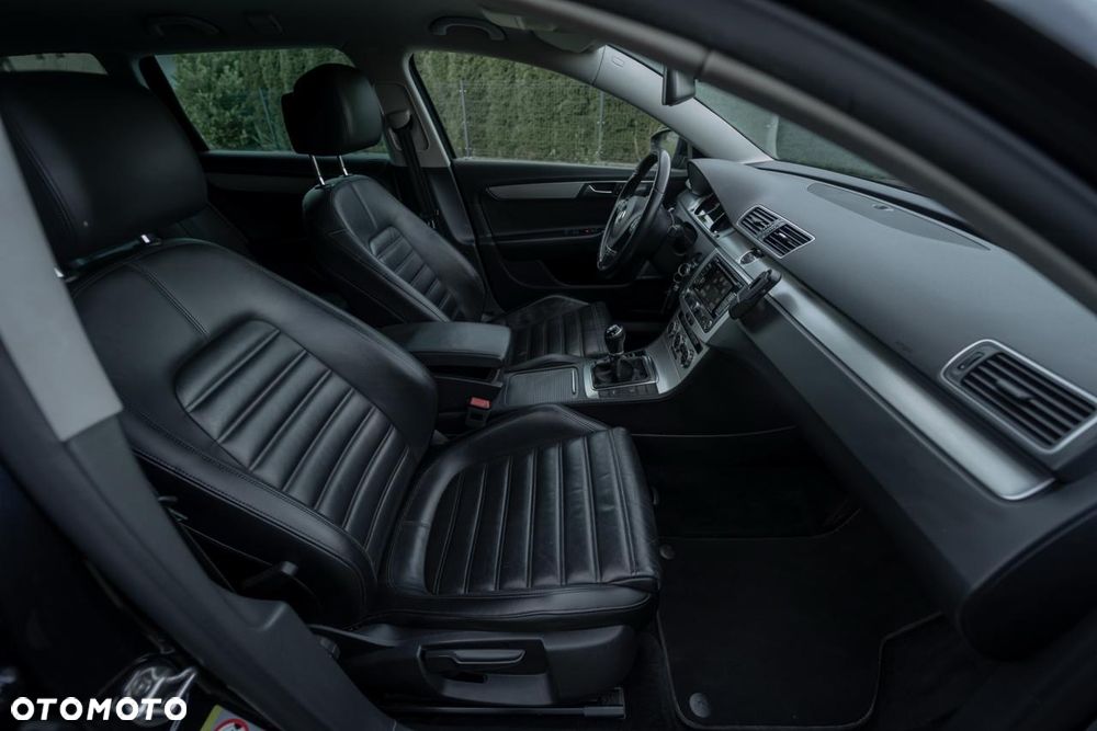 Volkswagen Passat 2.0 TDI Highline - 5
