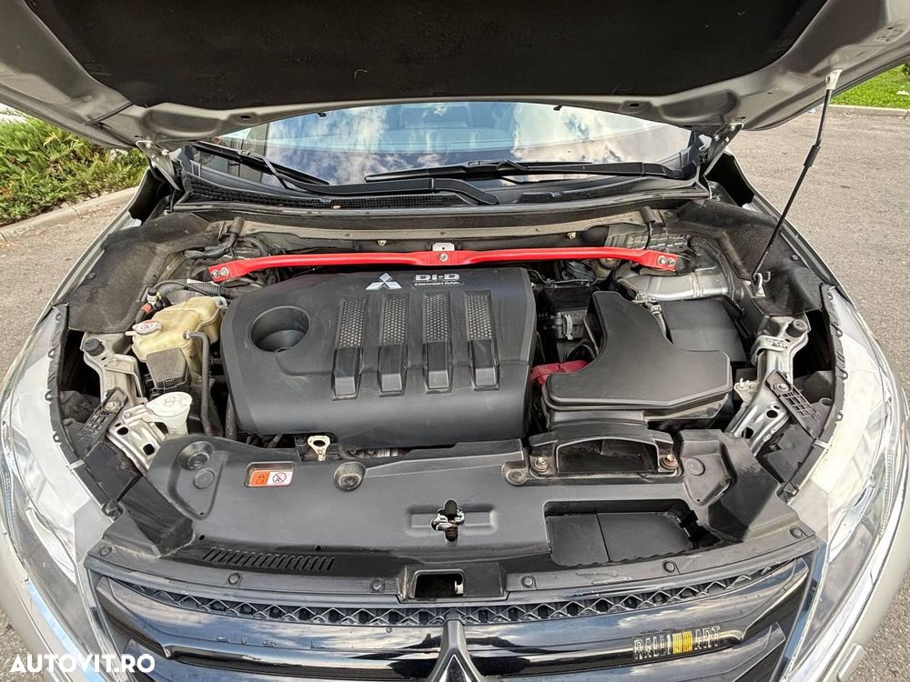 Mitsubishi Eclipse-Cross - 10