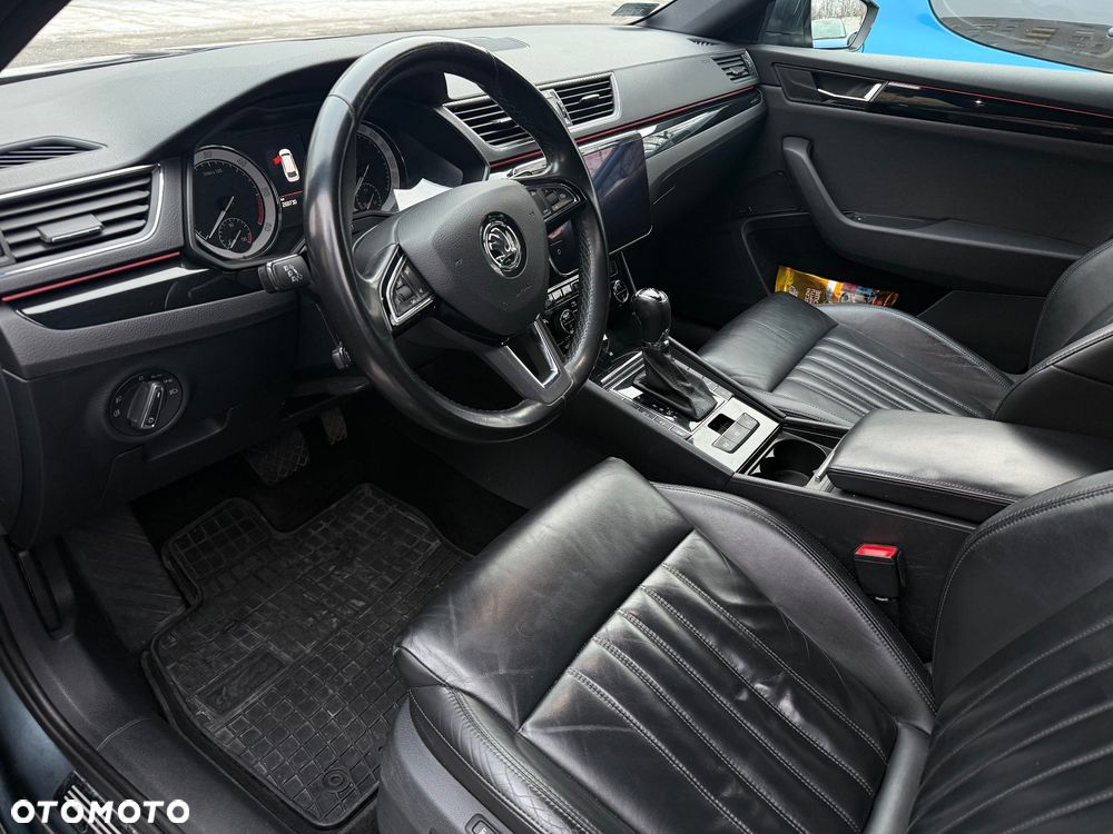 Skoda Superb 2.0 TDI 4x4 L&K DSG - 10