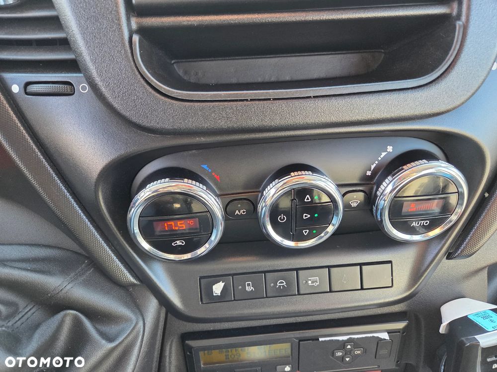 Iveco Daily Line A60C17 / 24 miejsca / - 16