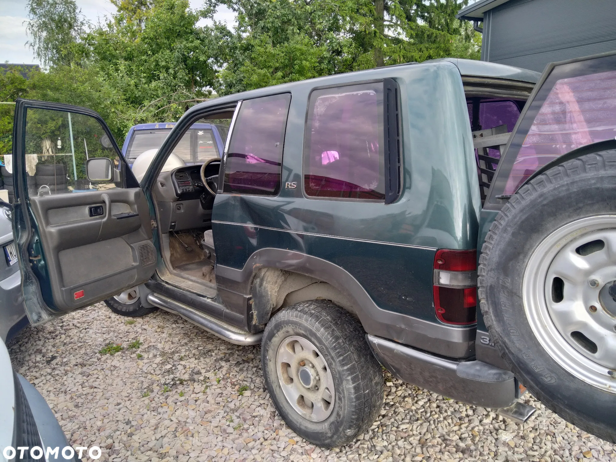 Isuzu Trooper - 3