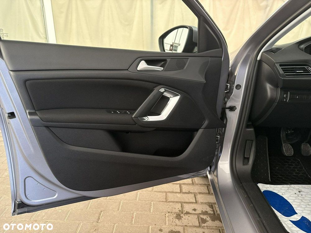 Peugeot 308 - 11