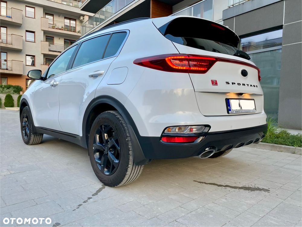 Kia Sportage 1.6 GDI Black Edition 2WD - 22