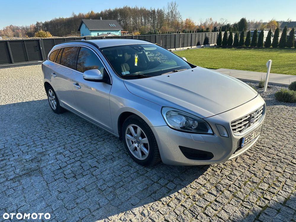 Volvo V60 D4 Momentum - 3