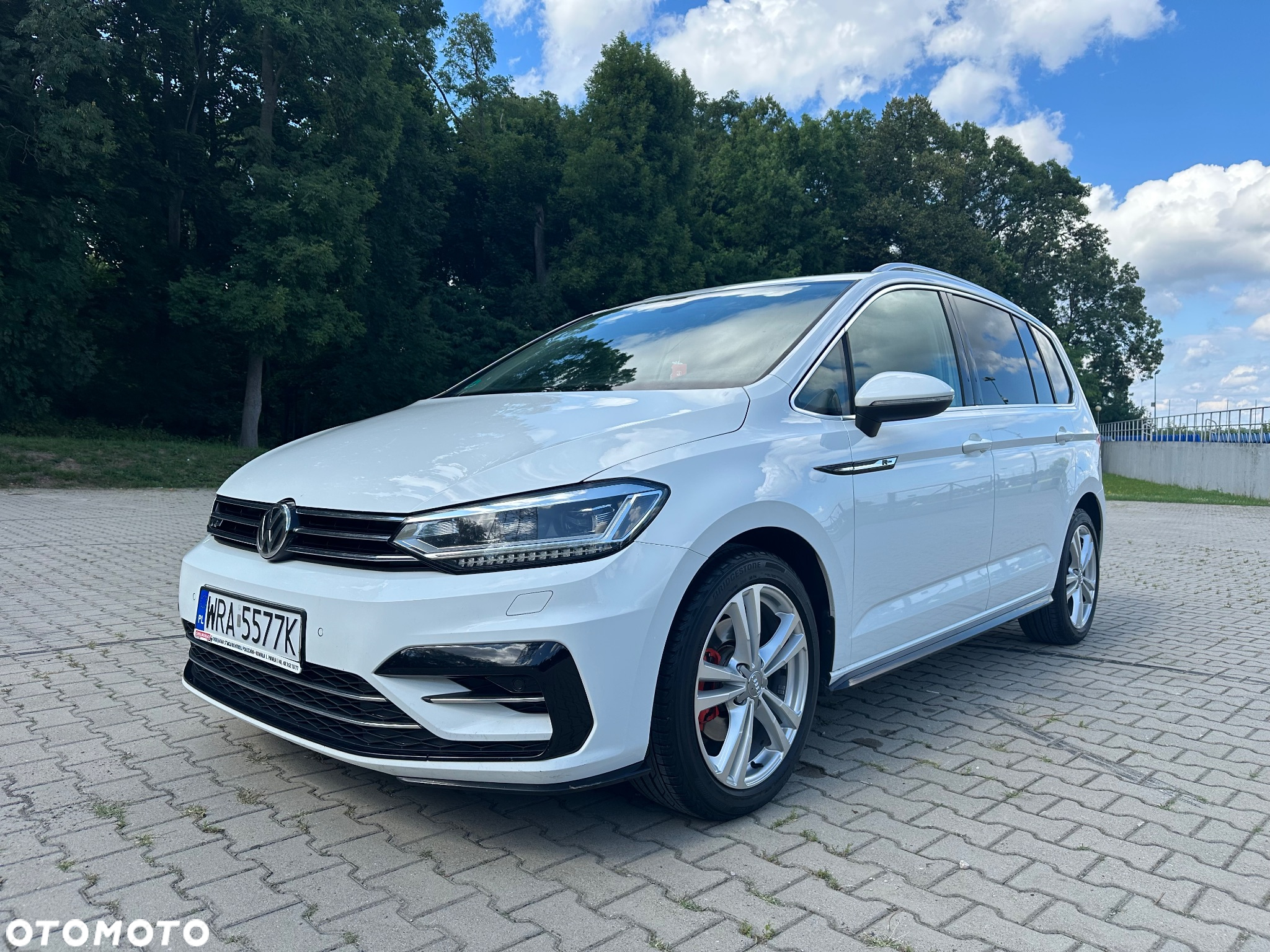 Volkswagen Touran 2.0 TDI SCR DSG Highline - 2