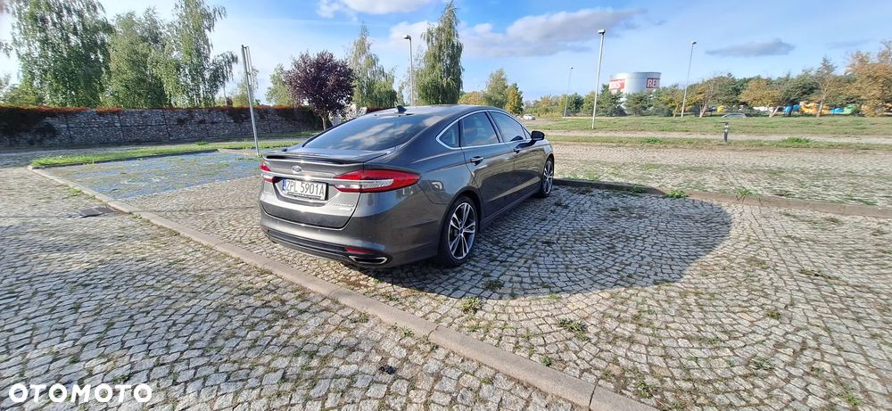 Ford Fusion - 11