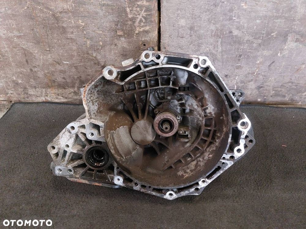 SKRZYNIA BIEGÓW OPEL CORSA D 1.5  F13MC429 - 1