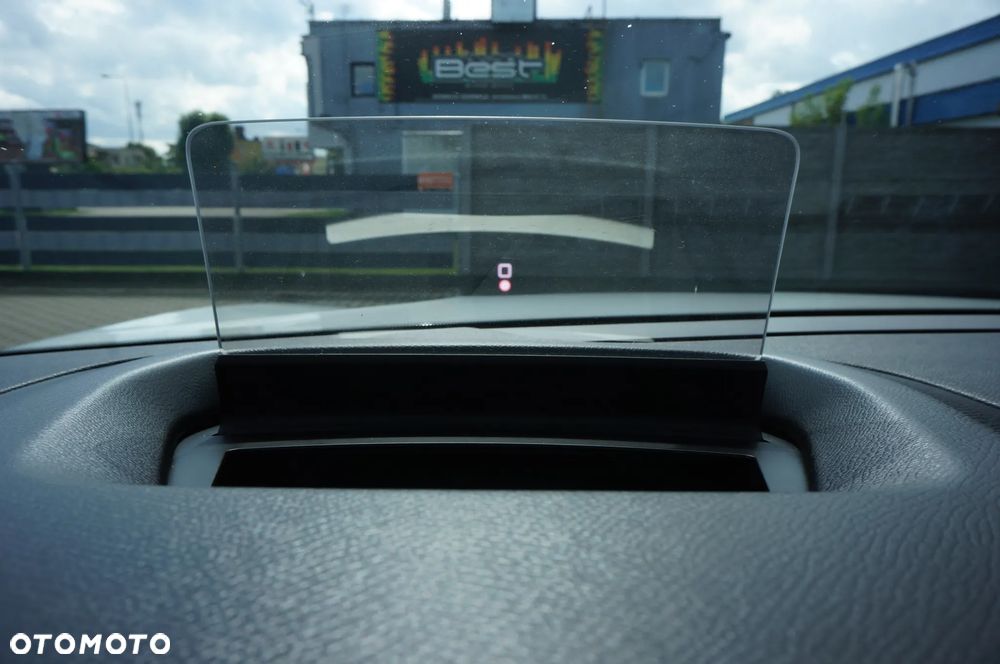 Citroën C4 BlueHDi 130 Stop&Start EAT8 SHINE - 15