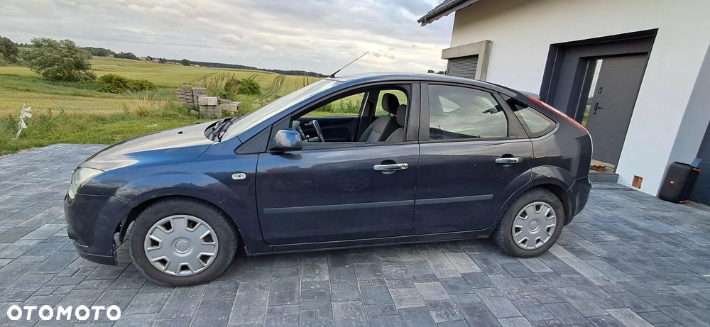 Ford Focus 1.6 Trend - 4