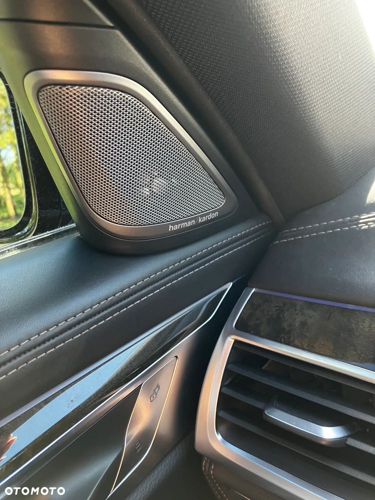 BMW Seria 7 740Li - 14