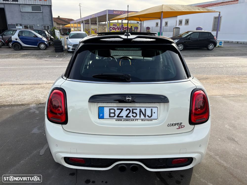MINI 5 Portas Cooper SD Aut. - 7