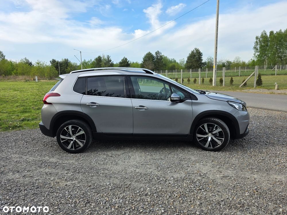 Peugeot 2008 BlueHDi 100 STOP & START Allure - 9