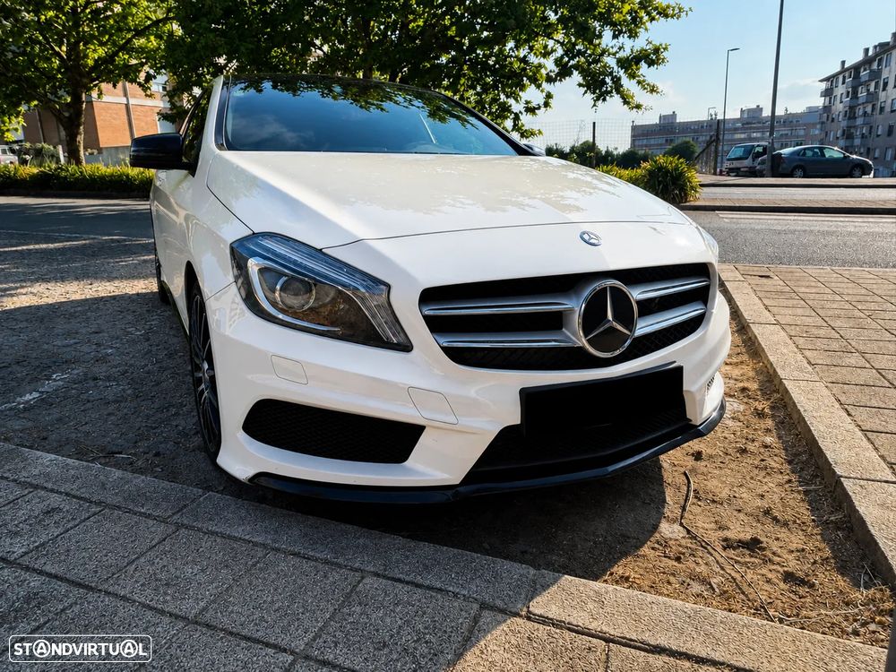 Mercedes-Benz A 180 d AMG Line - 1
