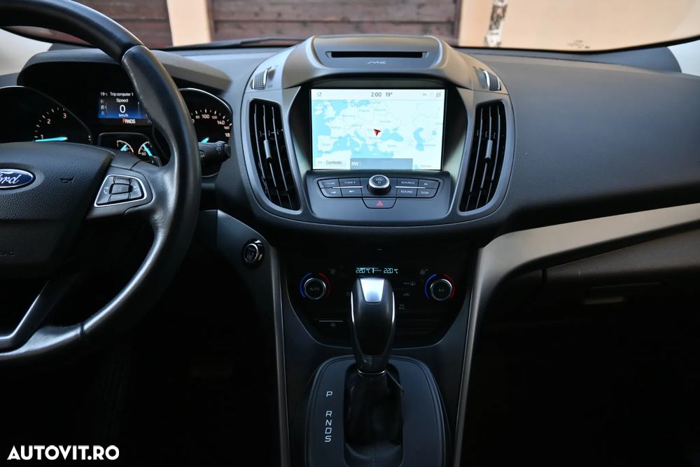 Ford Kuga 2.0 TDCi 4WD Powershift Titanium - 27