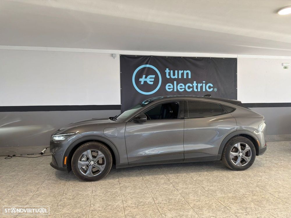 Ford Mustang Mach-E 75.7 kWh Base - 1