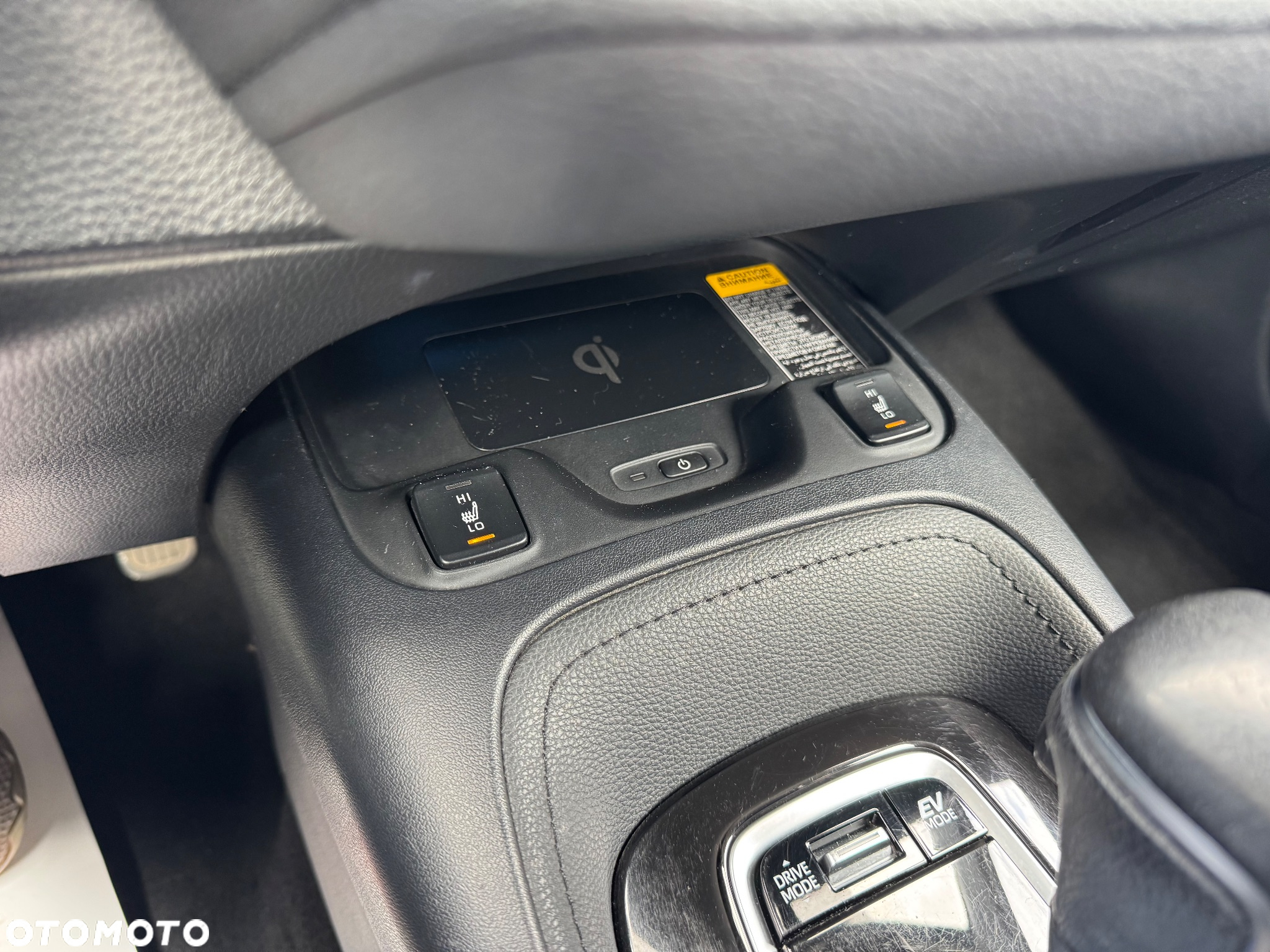 Toyota Corolla 1.8 Hybrid Executive - 25