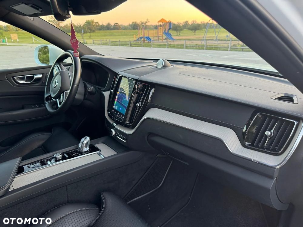Volvo XC 60 T5 AWD Geartronic Inscription - 23