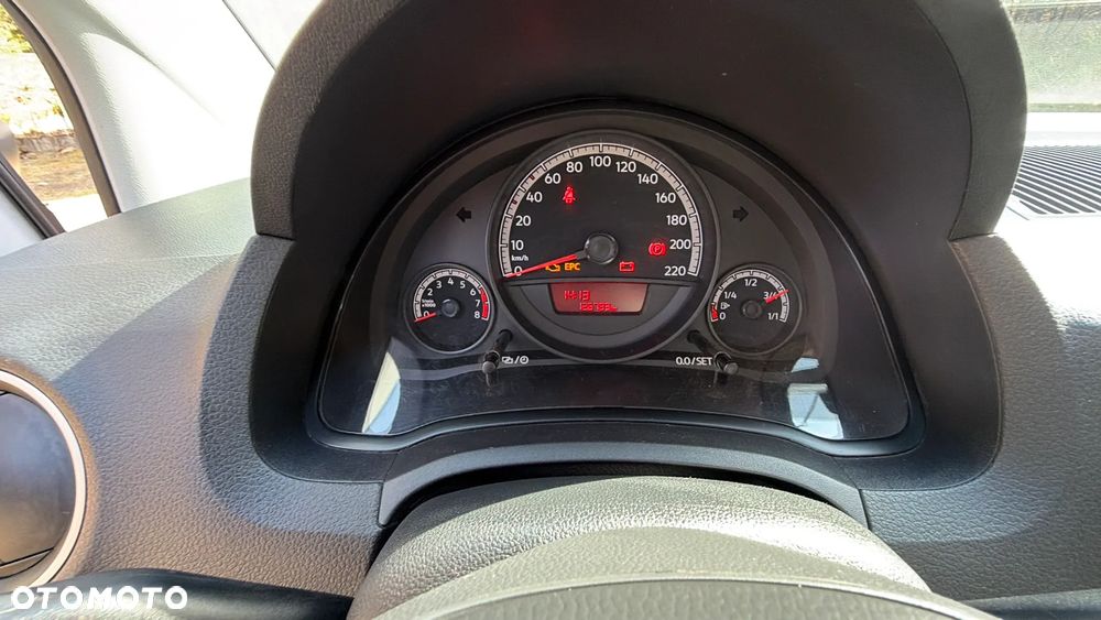 Volkswagen up! 1.0 Take - 7