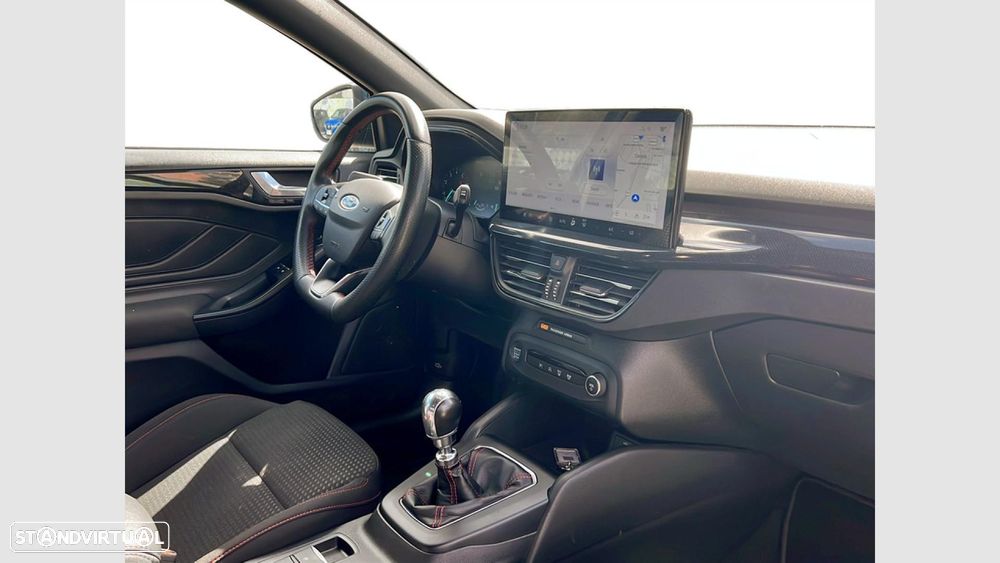 Ford Focus 1.0 EcoBoost MHEV ST-Line - 21
