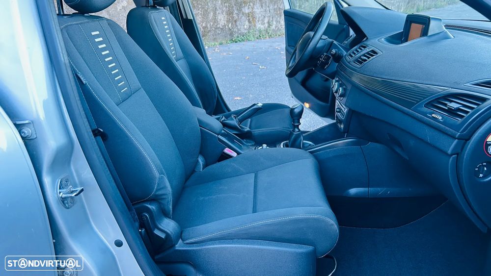 Renault Mégane Sport Tourer - 9