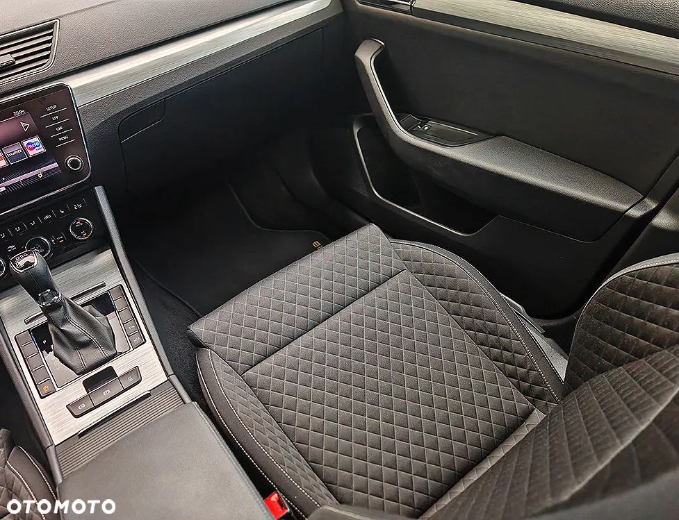 Skoda Superb 2.0 TDI 4x4 Style DSG - 19