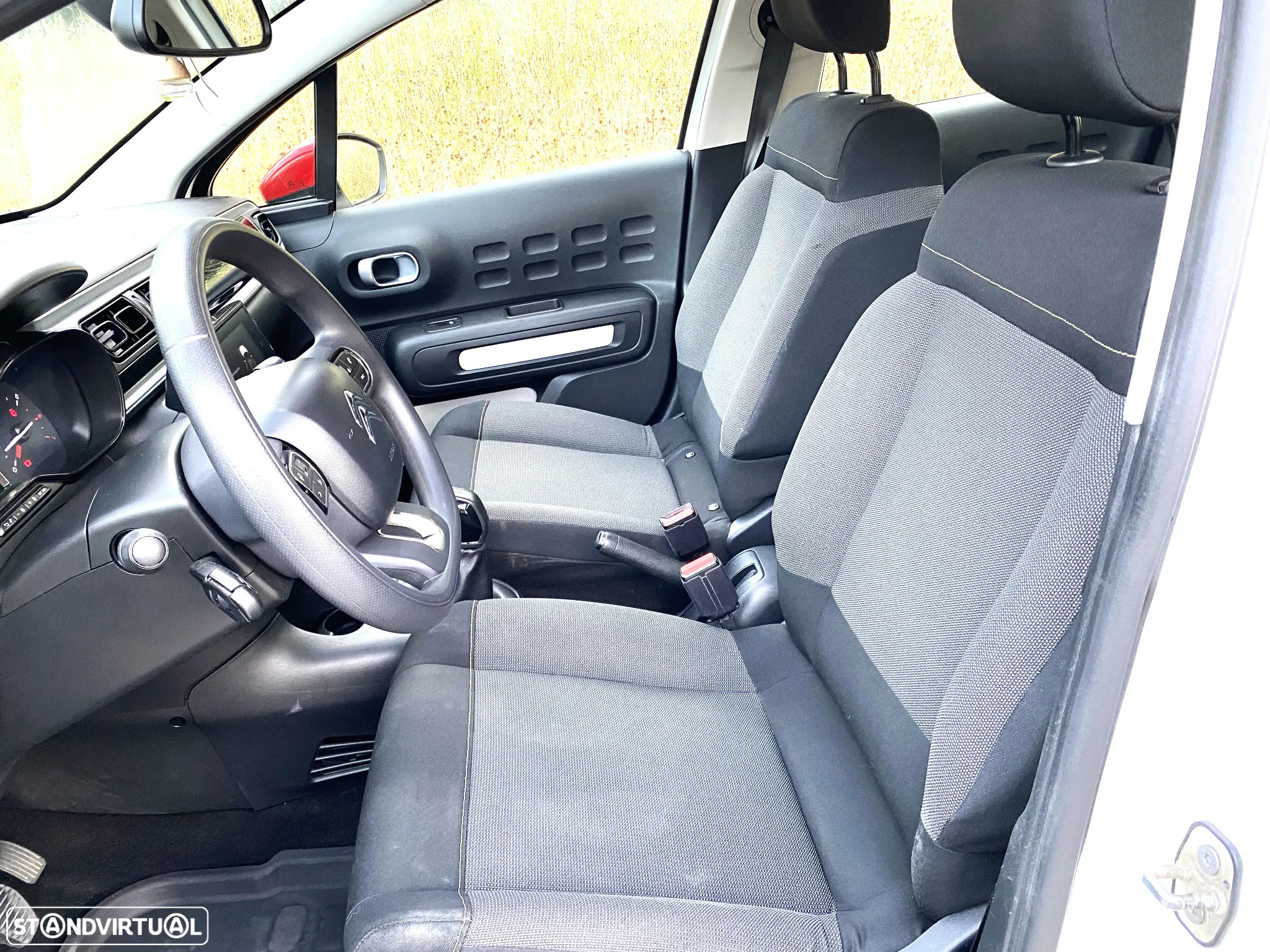 Citroën C3 1.2 PureTech Shine - 28