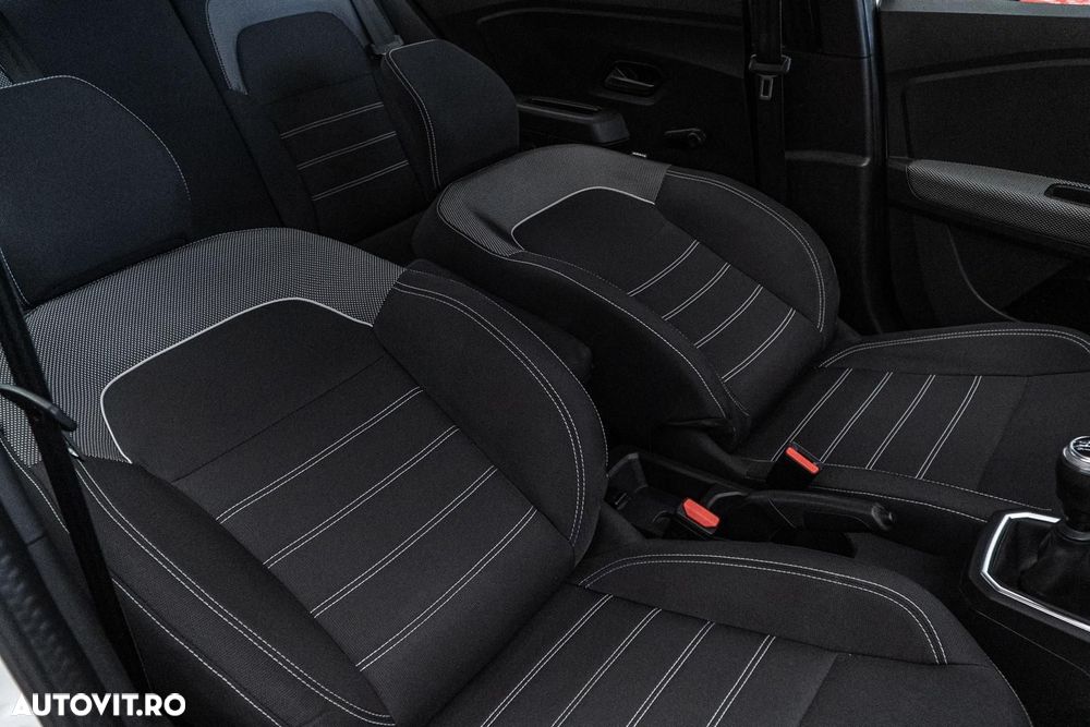 Dacia Logan TCe 90 MT6 Prestige - 39