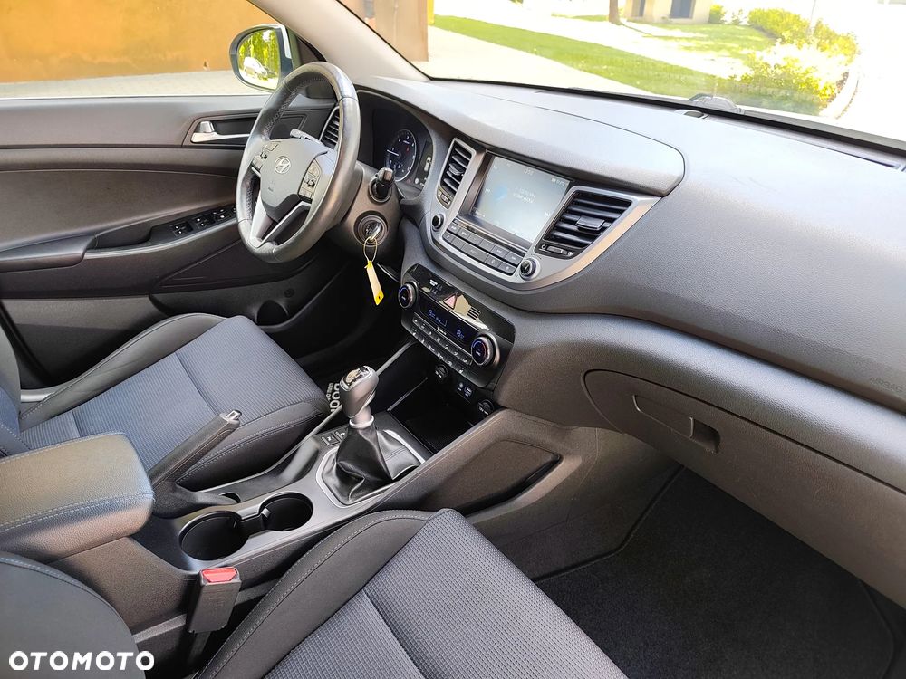 Hyundai Tucson blue 1.7 CRDi 2WD Passion Plus - 8