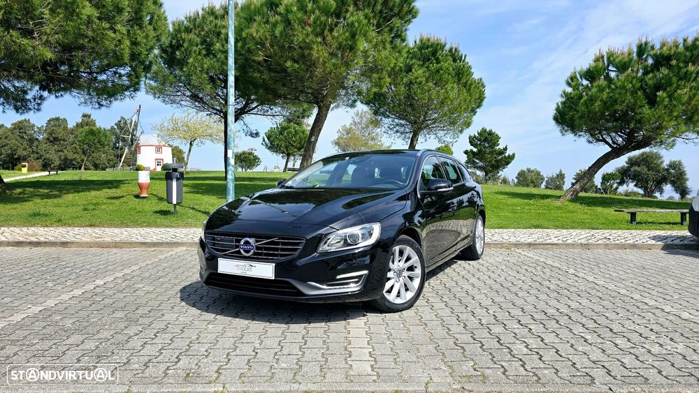 Volvo V60 2.0 D3 Summum - 3