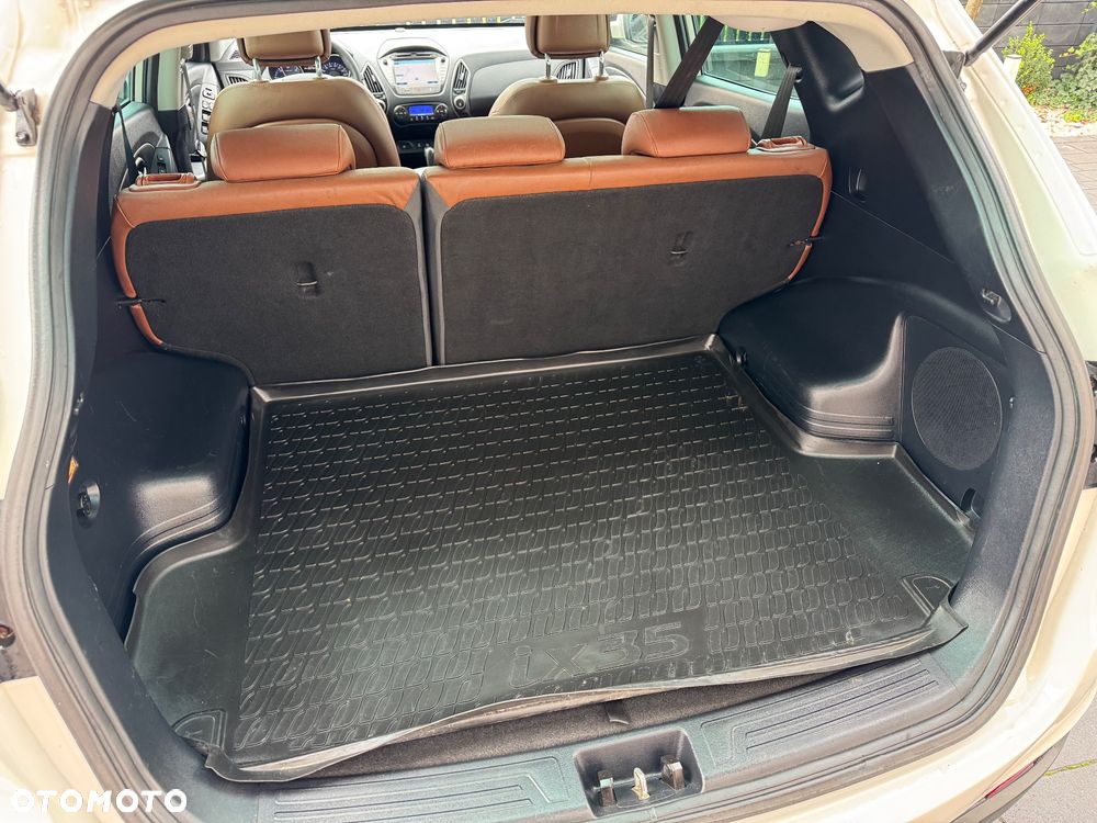 Hyundai ix35 1.7 CRDi 2WD Fifa World Cup Edition - 16