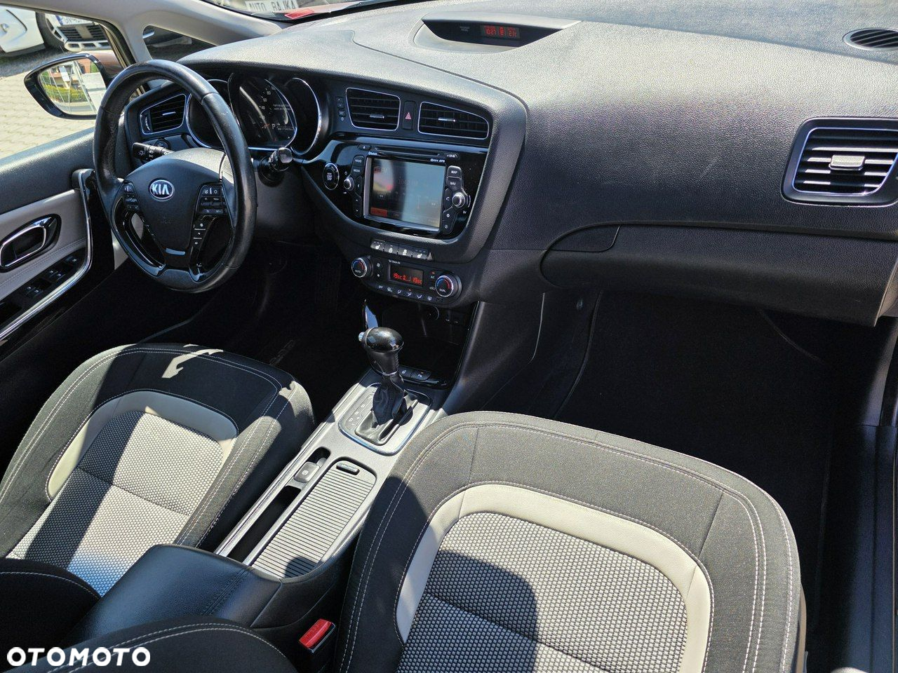 Kia Ceed 1.6 GDI DCT SW Platinum Edition - 39