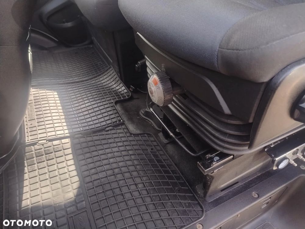 Iveco DAILY 35-140 - 11