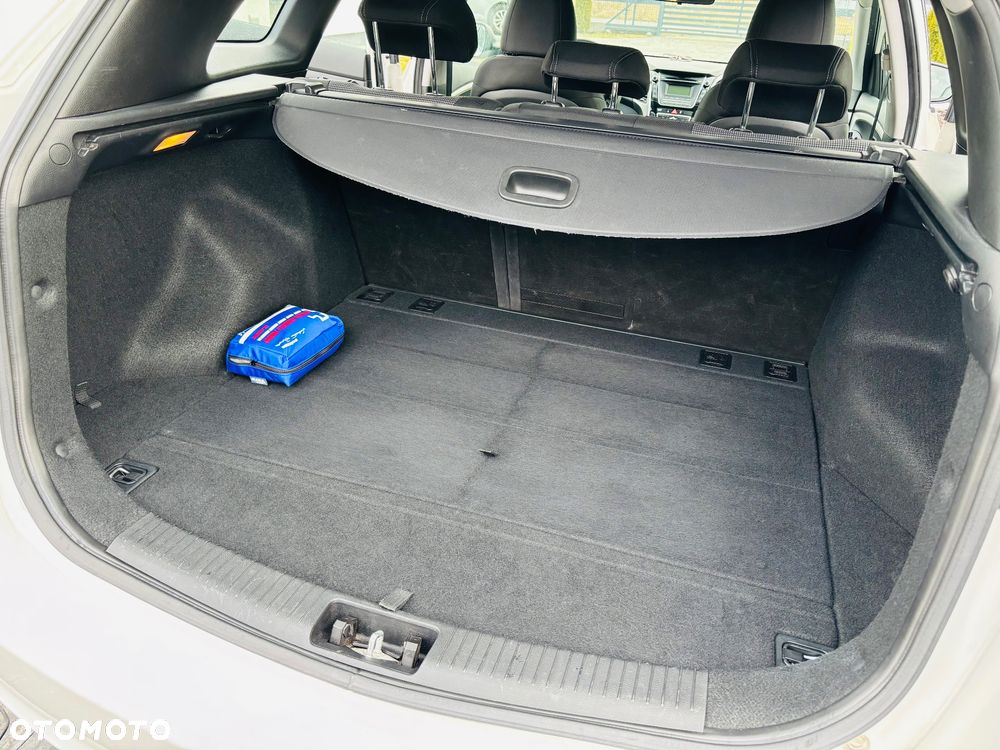 Hyundai i30 1.6 Classic + - 26