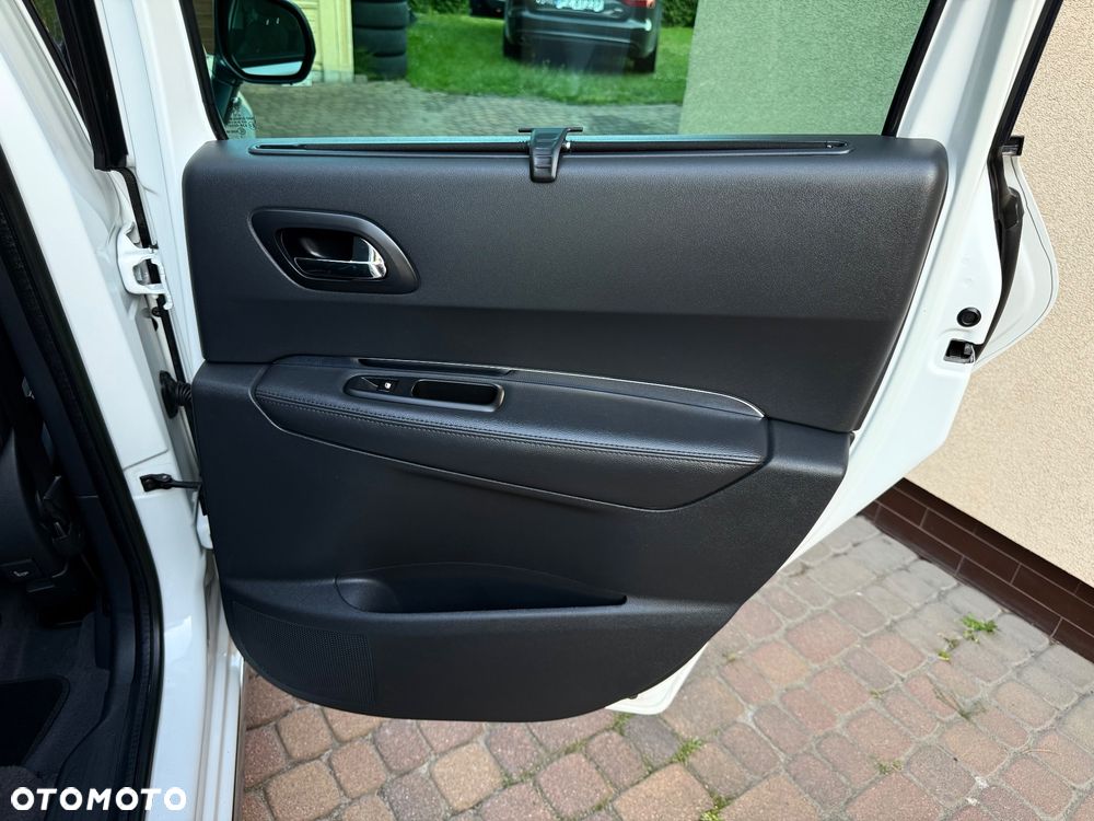 Peugeot 3008 HDi 150 Allure - 16