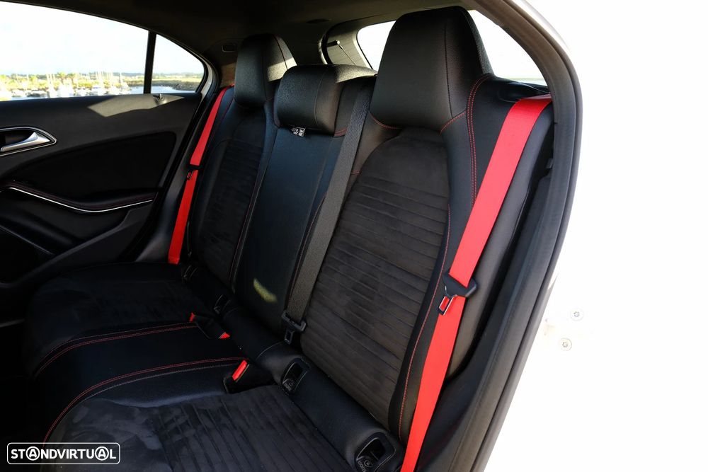 Mercedes-Benz A 45 AMG 4Matic Speedshift 7G-DCT - 10