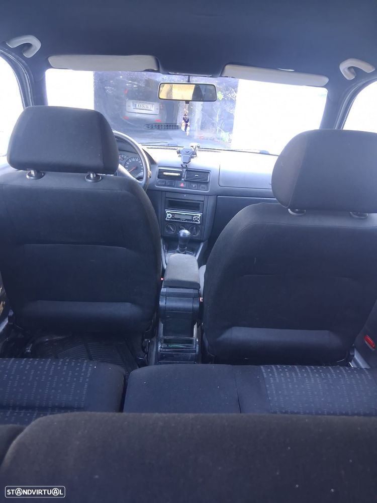 VW Golf - 6