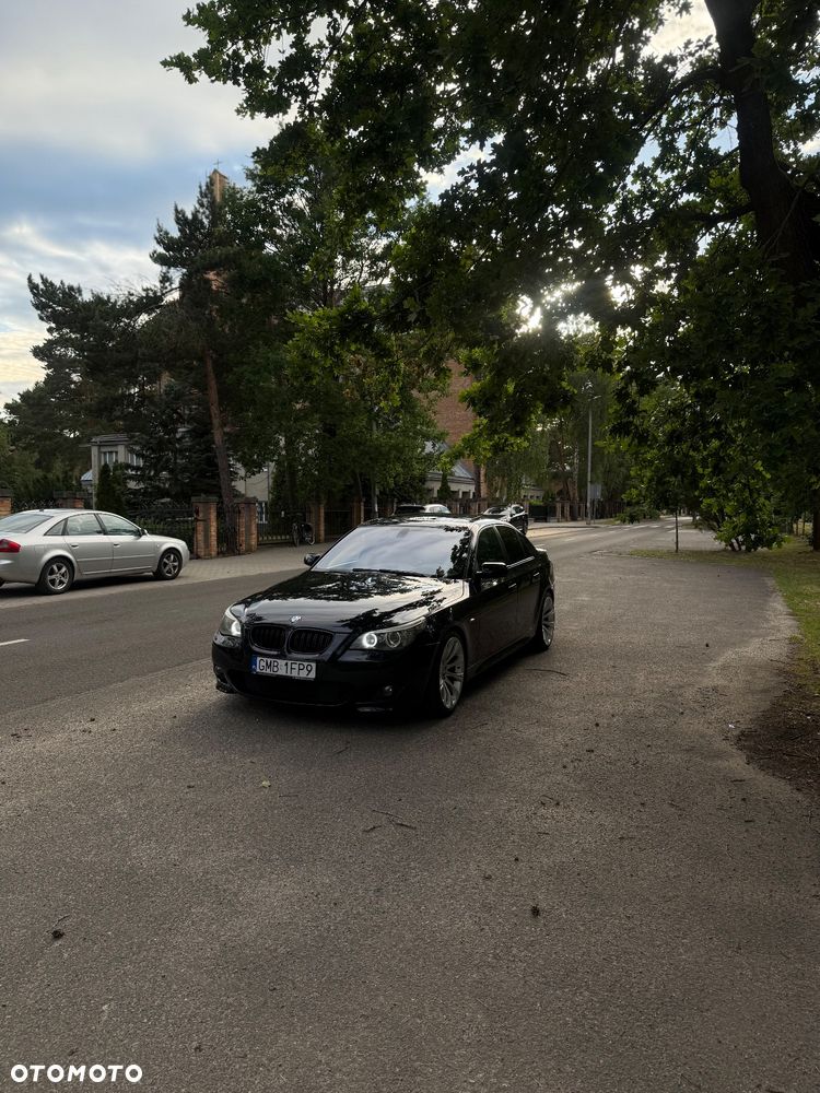 BMW Seria 5 535d - 32