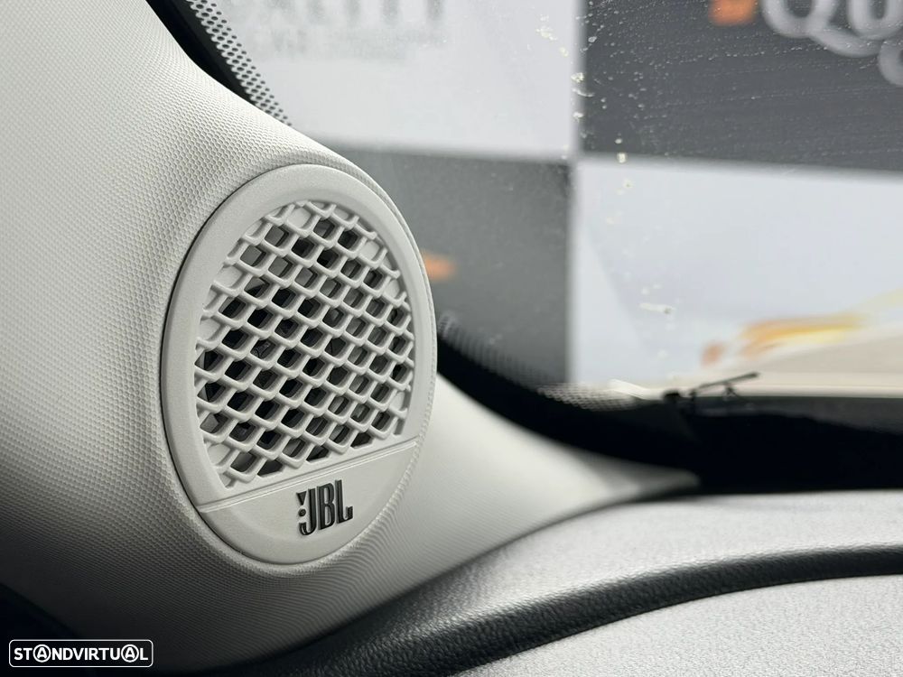 Jeep Avenger 1.2 T3 48V e-Hybrid Auto Summit - 34
