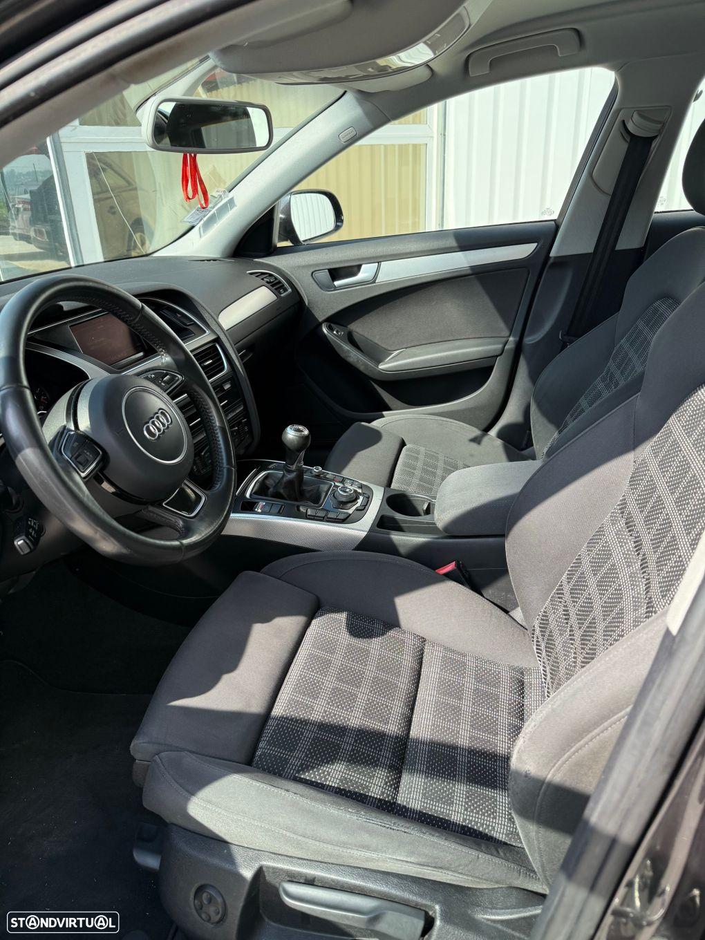 Audi A4 Avant 2.0 TDI - 4