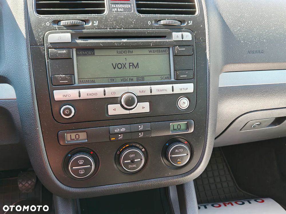 Volkswagen Jetta 2.0 TDI BlueMotion Technologie - 22