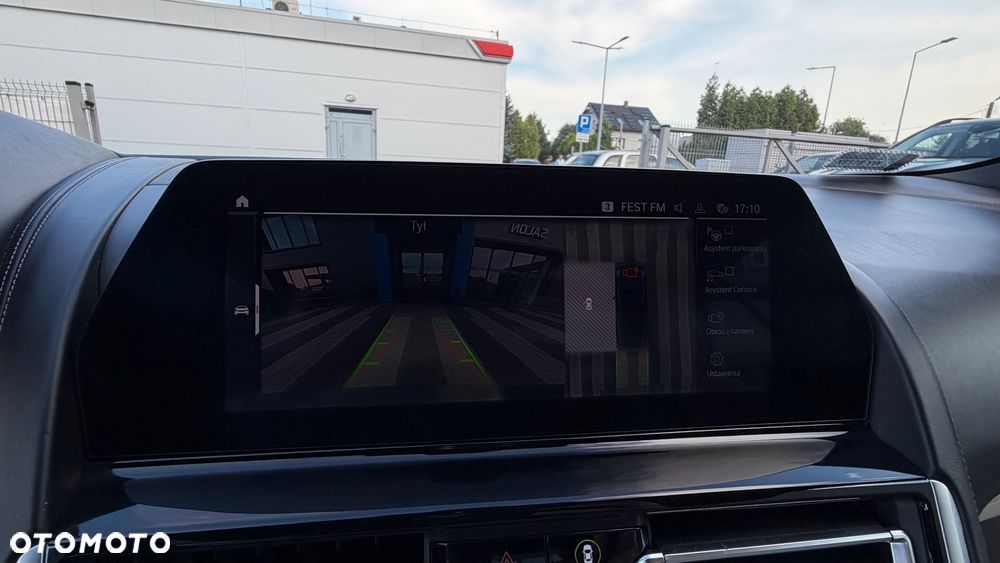BMW Seria 8 - 15